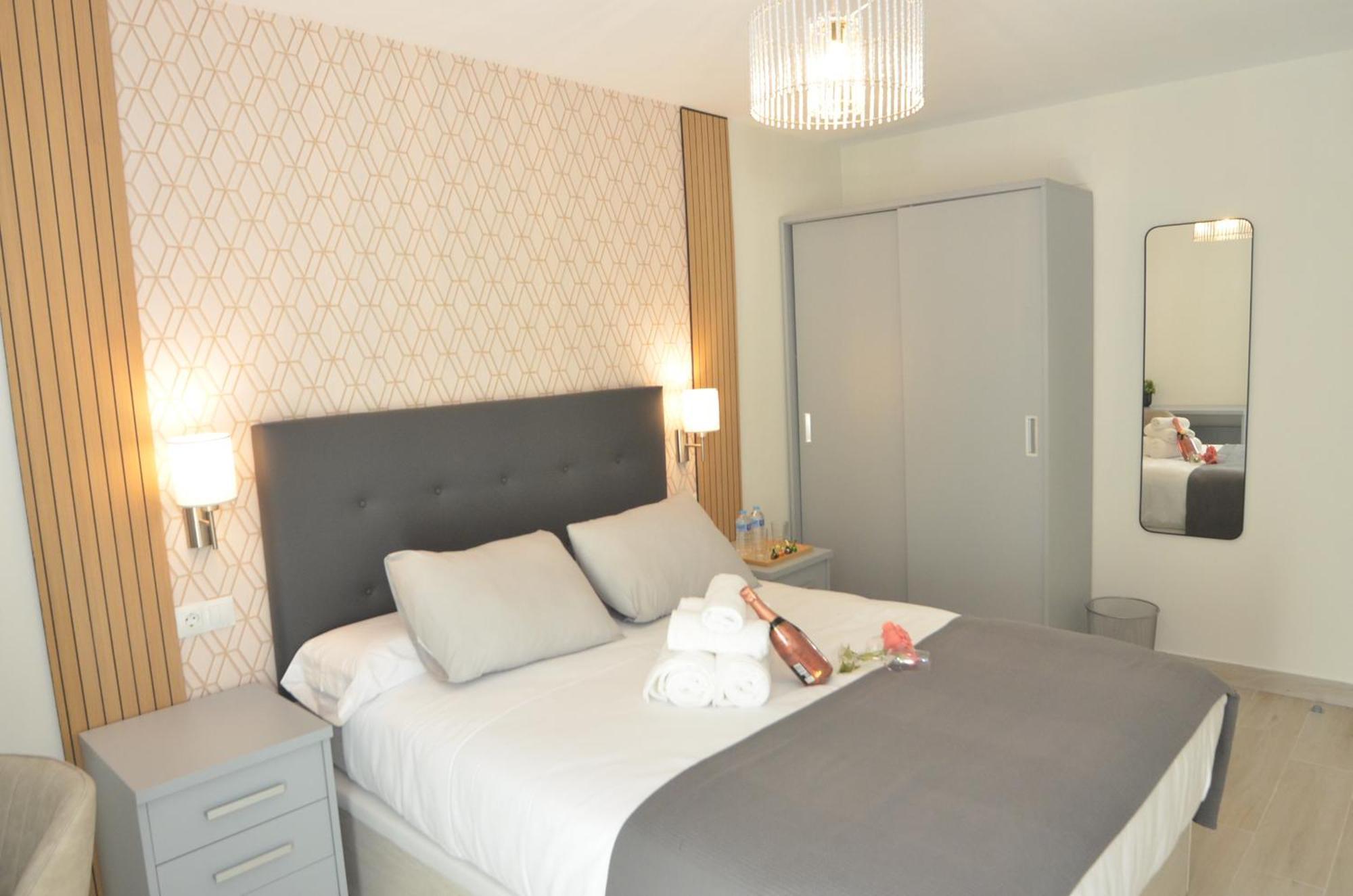 Alojamiento Beethoven Luxury Malaga Exterior photo