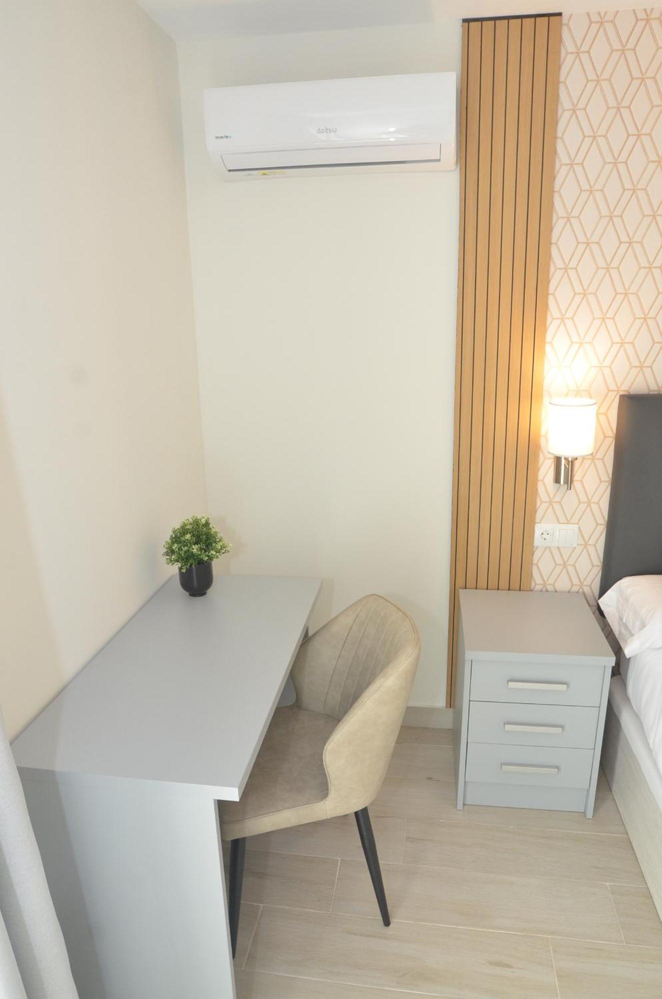 Alojamiento Beethoven Luxury Malaga Exterior photo
