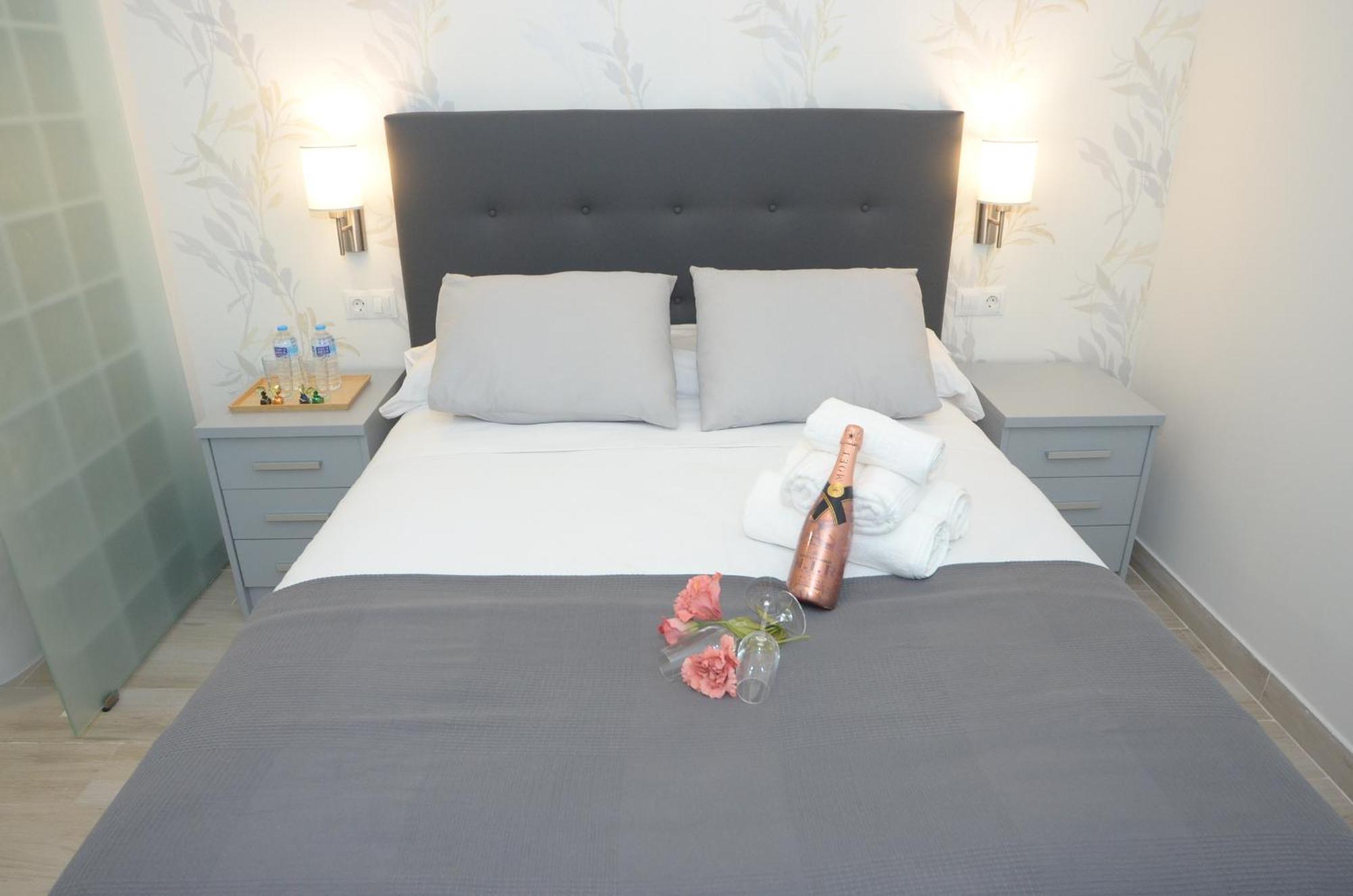 Alojamiento Beethoven Luxury Malaga Exterior photo