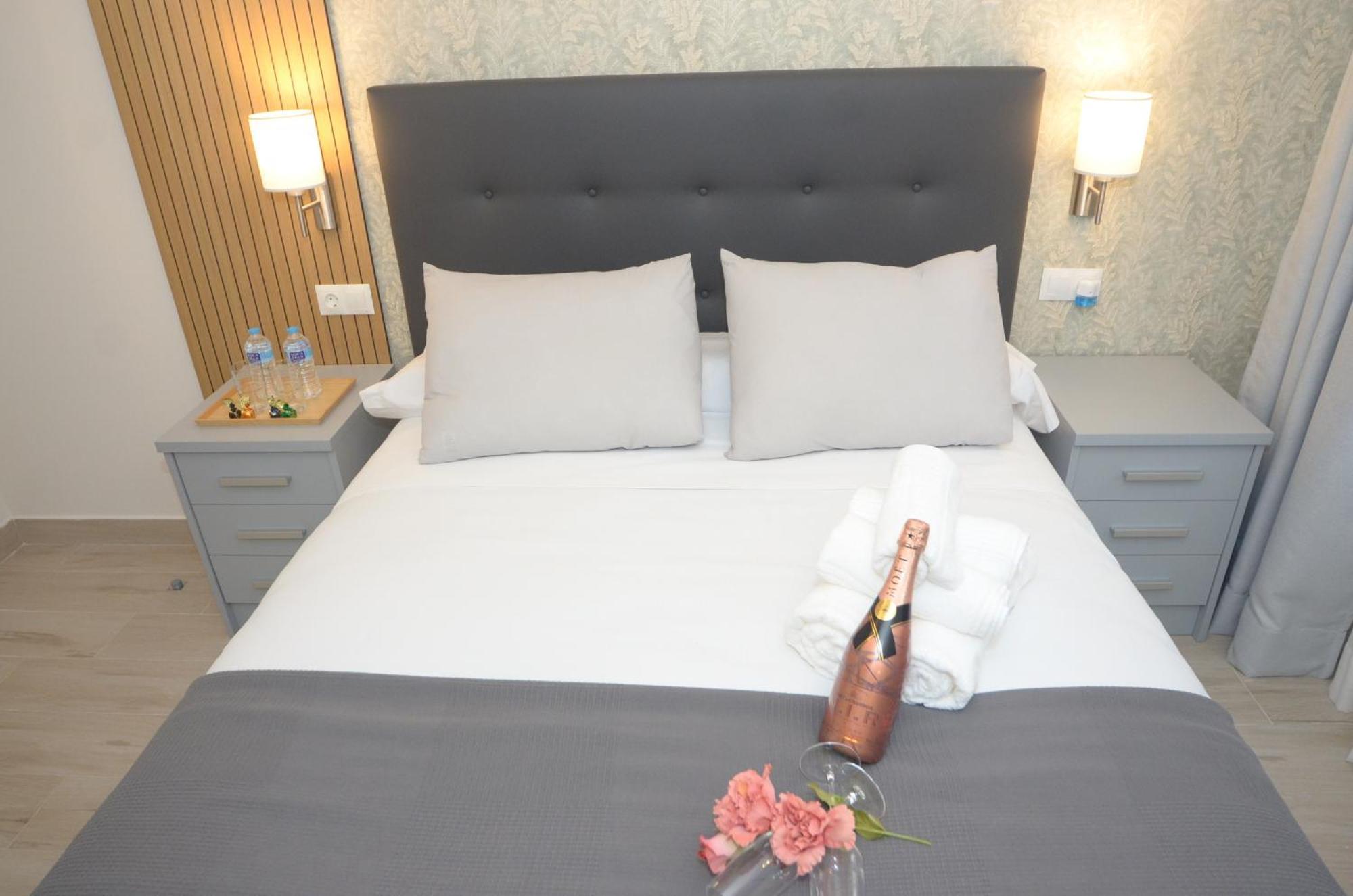Alojamiento Beethoven Luxury Malaga Exterior photo